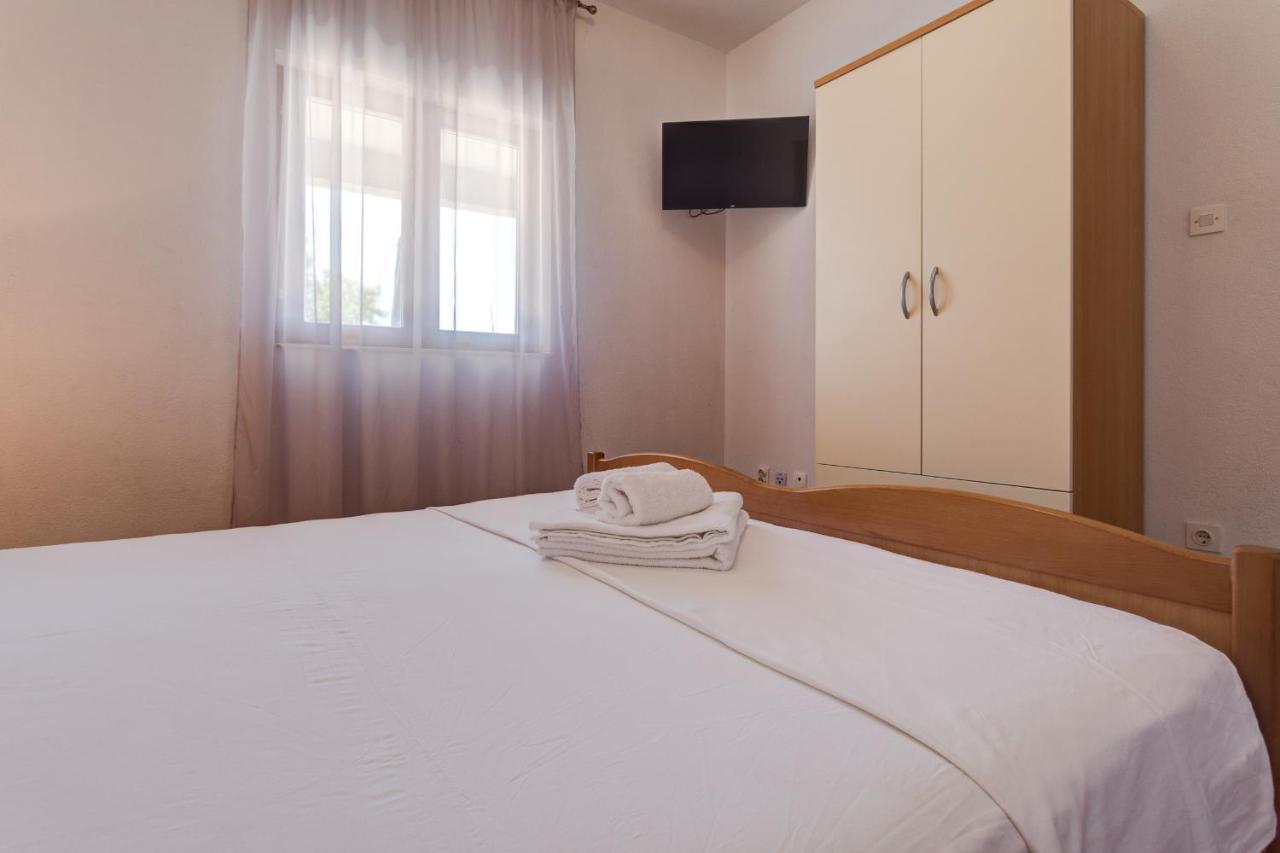 Love Apartments Зечево Екстер'єр фото