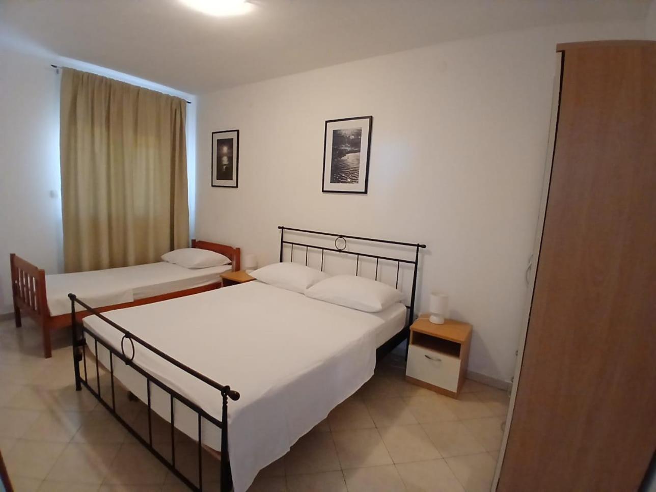 Love Apartments Зечево Екстер'єр фото